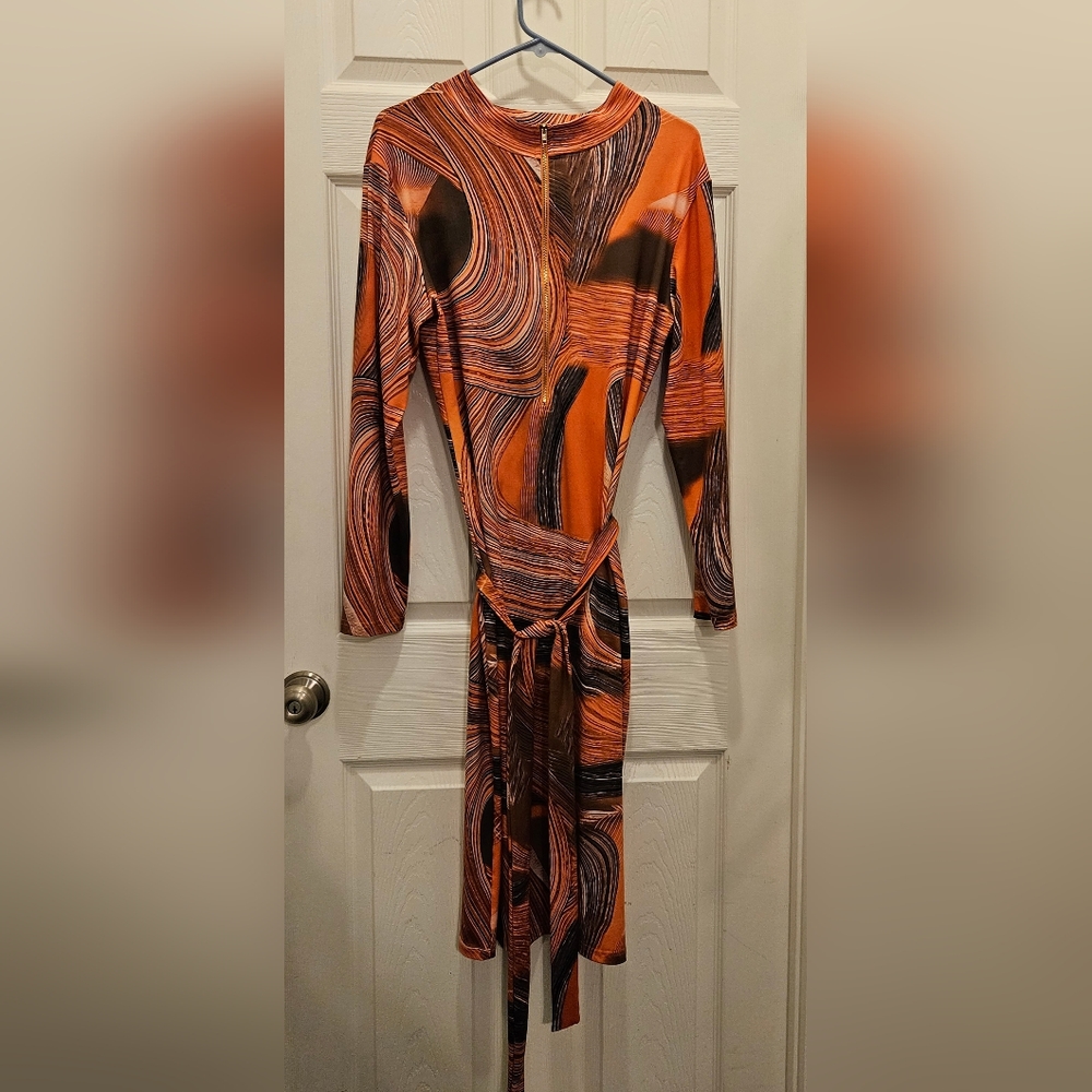Iymoo Pencil Dress - Picture 7 of 7